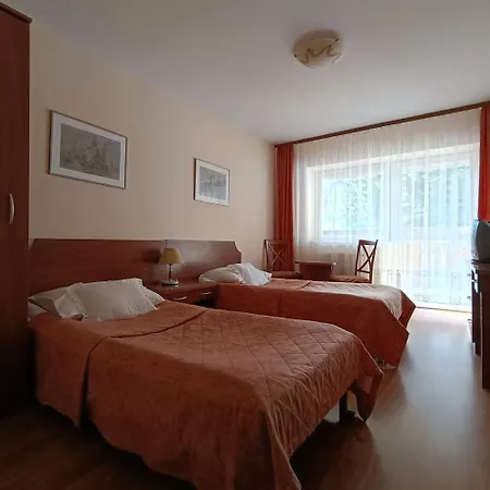 Osrodek Wypoczynkowy Przy Lesie 게스트하우스 3*